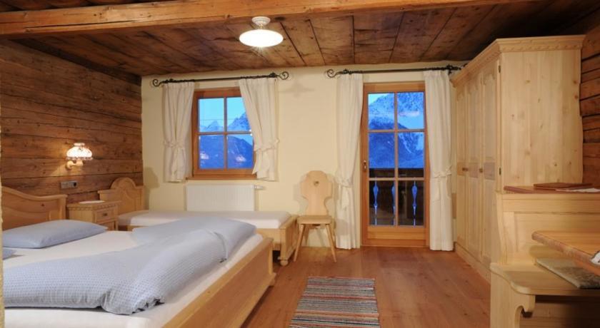 Glinzhof Mountain Natur Resort Agriturismo 산칸디도 객실 사진